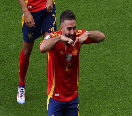 西班牙在之前三次的欧洲杯14决赛中都顺利晋级半决赛