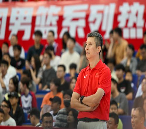 体坛周报：世界杯太远让中国篮球在亚洲重新振作是老叔最大任务