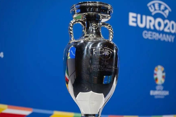 欧洲杯冠军的奖金有多少？